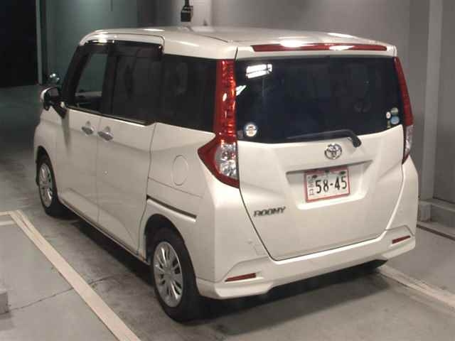 TOYOTA ROOMY 2016