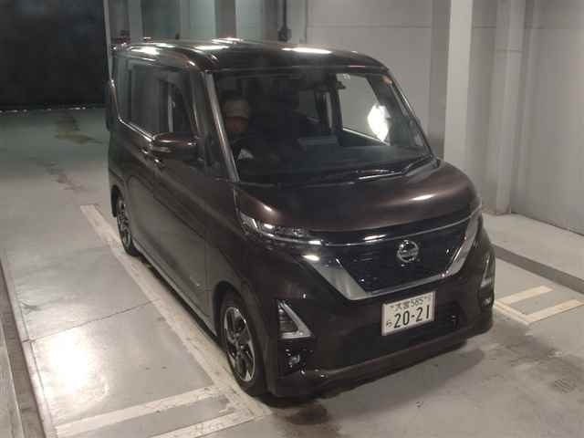 NISSAN ROOX 2021