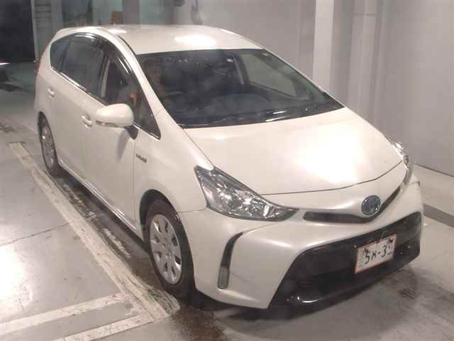 TOYOTA PRIUS ALPHA 2020