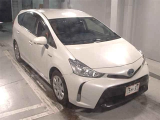 TOYOTA PRIUS ALPHA 2020