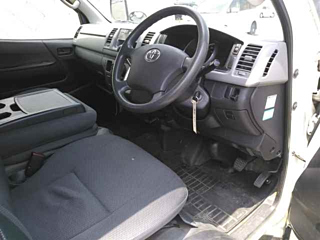 TOYOTA HIACE VAN 2014