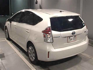 TOYOTA PRIUS ALPHA 2020