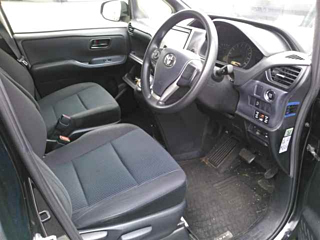 TOYOTA NOAH 2015