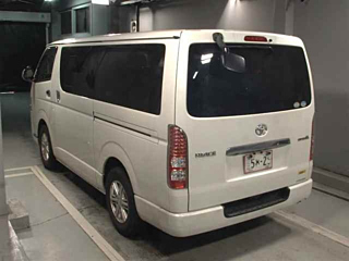 TOYOTA HIACE VAN 2015
