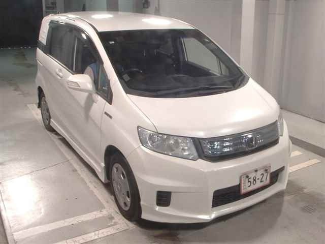 HONDA FREED 2013