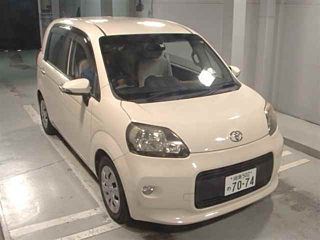 TOYOTA PORTE 2012