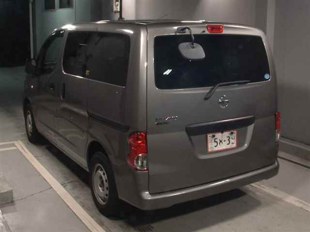 NISSAN NV200 2019