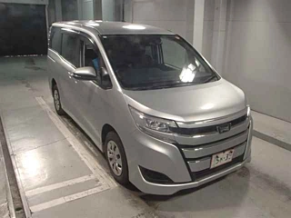 TOYOTA NOAH 2020