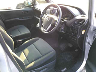 TOYOTA NOAH 2020