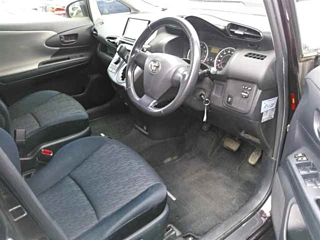 TOYOTA WISH 2011
