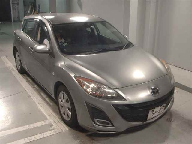 MAZDA AXELA 2010