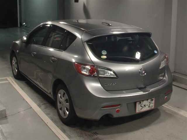 MAZDA AXELA 2010