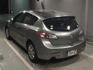 MAZDA AXELA 2010