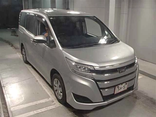 TOYOTA NOAH 2019