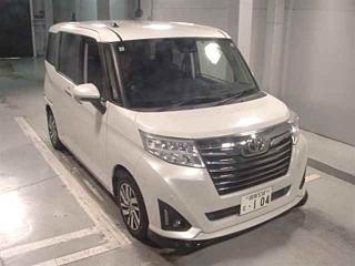 TOYOTA ROOMY 2020