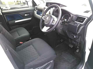 TOYOTA ROOMY 2020