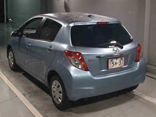 TOYOTA VITZ 2012
