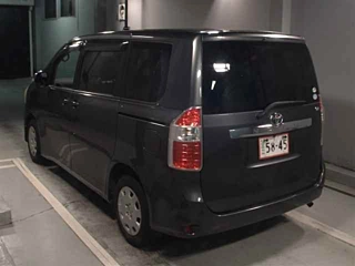 TOYOTA NOAH 2008