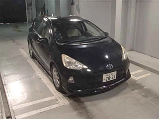 TOYOTA AQUA 2012