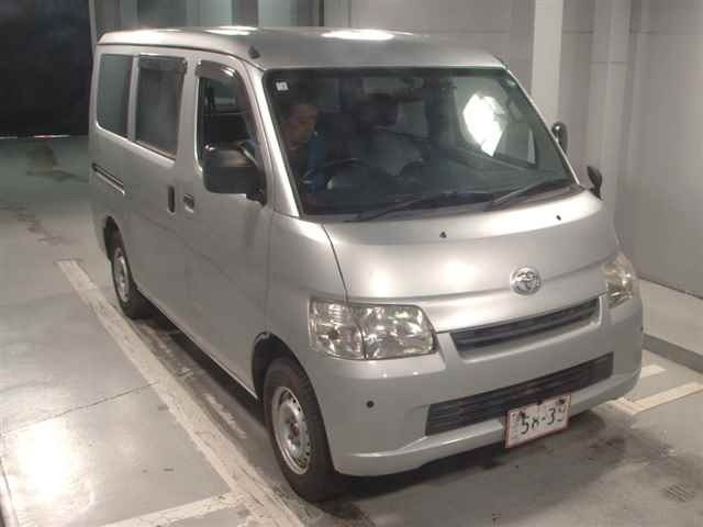 TOYOTA TOWN ACE VAN 2017