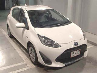TOYOTA AQUA 2020