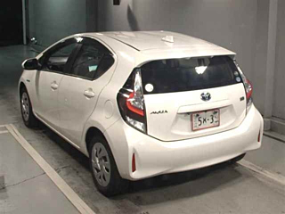 TOYOTA AQUA 2020