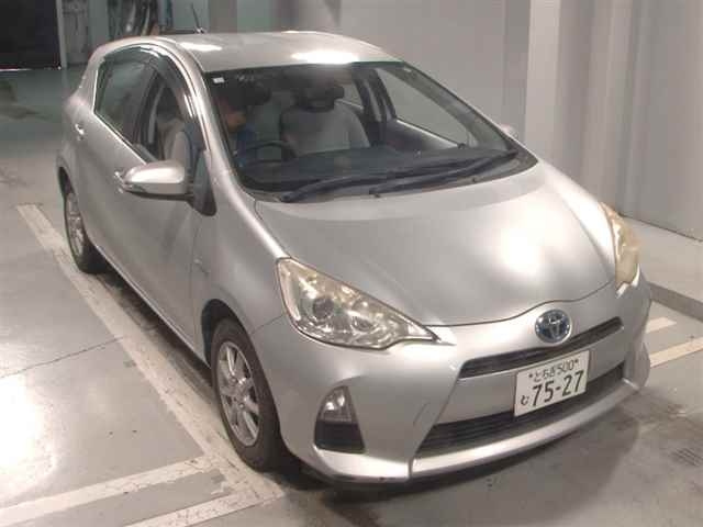 TOYOTA AQUA 2012