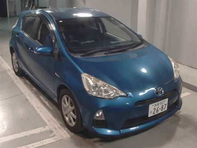 TOYOTA AQUA 2013