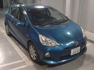 TOYOTA AQUA 2013