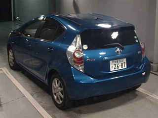 TOYOTA AQUA 2013