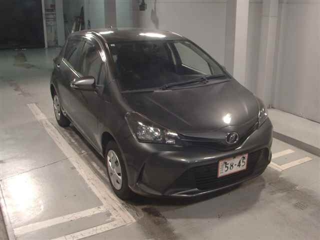 TOYOTA VITZ 2015
