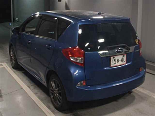 SUBARU TREZIA 2014