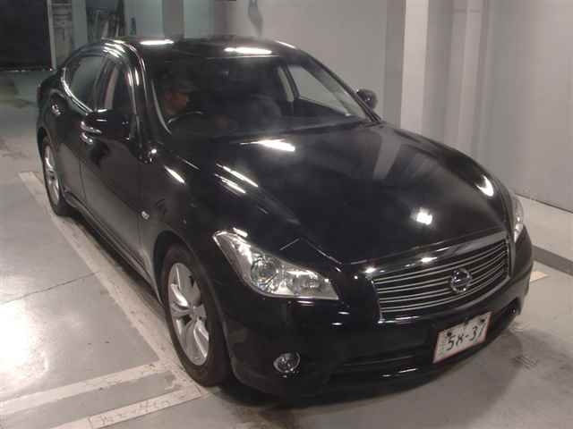 NISSAN FUGA 2010