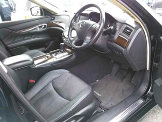 NISSAN FUGA 2010