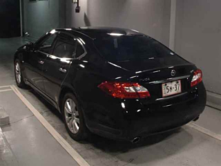 NISSAN FUGA 2010