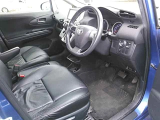 TOYOTA WISH 2016
