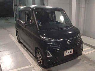 NISSAN ROOX 2025