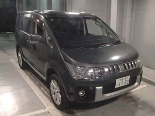 MITSUBISHI DELICA D5 2014