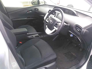 TOYOTA PRIUS 2018