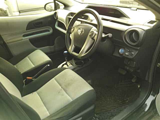 TOYOTA AQUA 2013