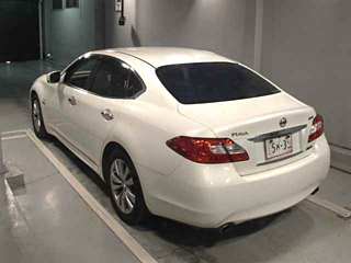 NISSAN FUGA 2010