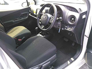 TOYOTA VITZ 2019