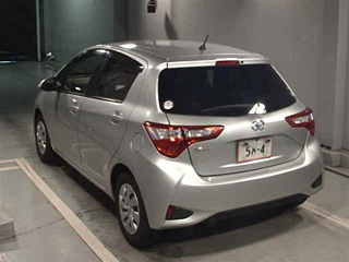 TOYOTA VITZ 2019