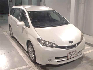 TOYOTA WISH 2009
