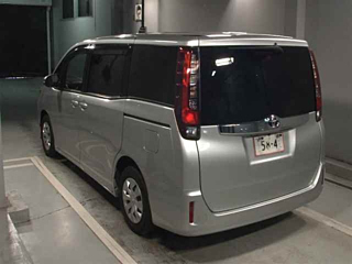 TOYOTA NOAH 2015