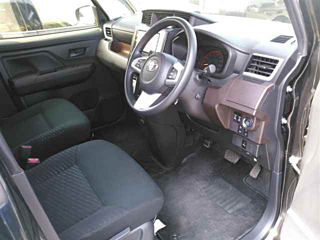 TOYOTA ROOMY 2019