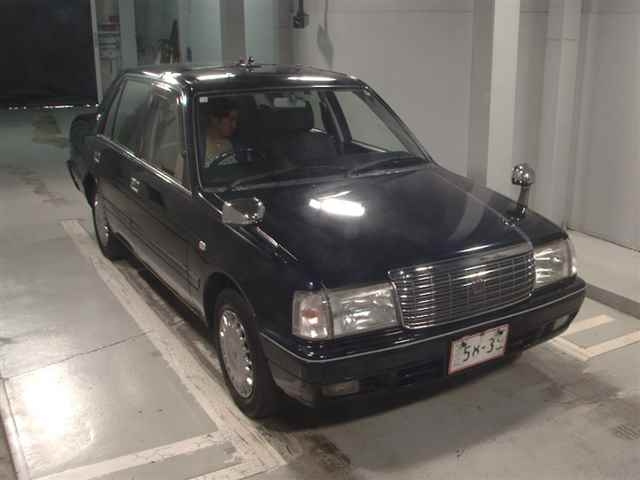 TOYOTA CROWN 2017