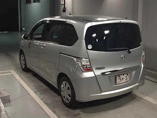 HONDA FREED 2012