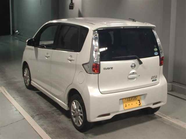 NISSAN DAYZ 2013