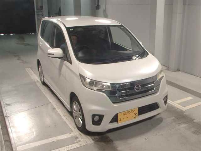 NISSAN DAYZ 2013